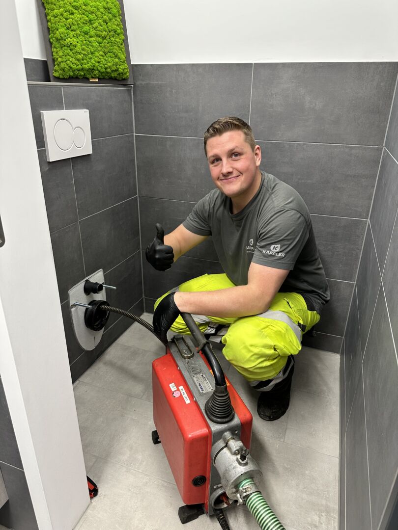 RohrFrisch Techniker im Einsatz
